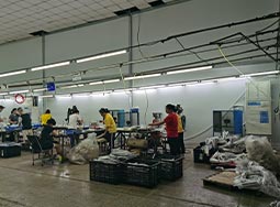 蒸发冷省电空调为制衣厂降温.jpg