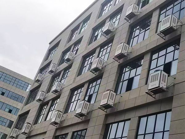 制衣厂厂房降温工业蒸发省电空调工程案例.jpg
