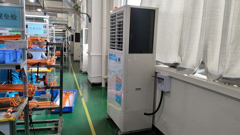 星科蒸发冷省电空调-立式轴流机应用大型五金厂降温.jpg